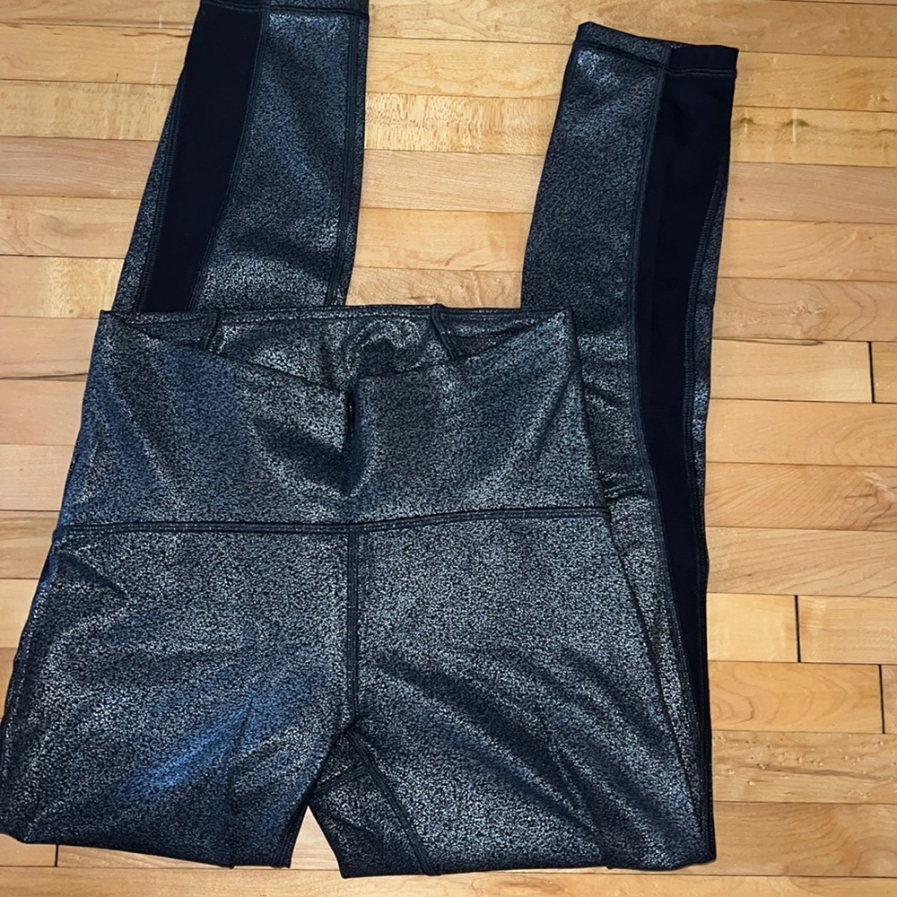 Lululemon Speed up Tight, Silver Metallic Foil, Mesh, 4